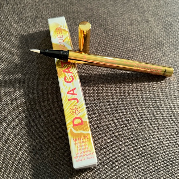 BH Cosmetics Makeup Bh Cosmetics X Doja Cat White Calligraphy